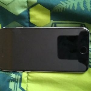 I'm selling a iphone 6a never used perfect condition